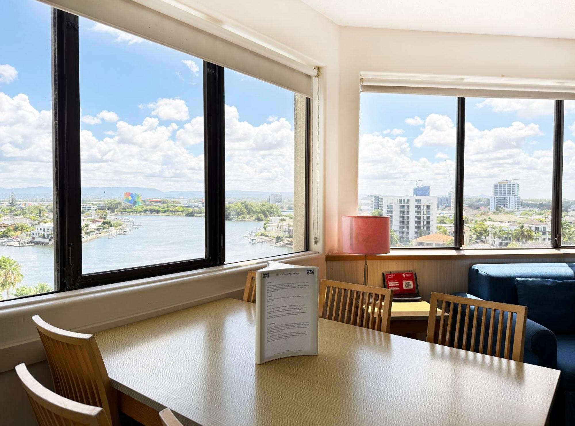 Tiki Hotel Apartments Surfers Paradise Gold Coast Exteriér fotografie