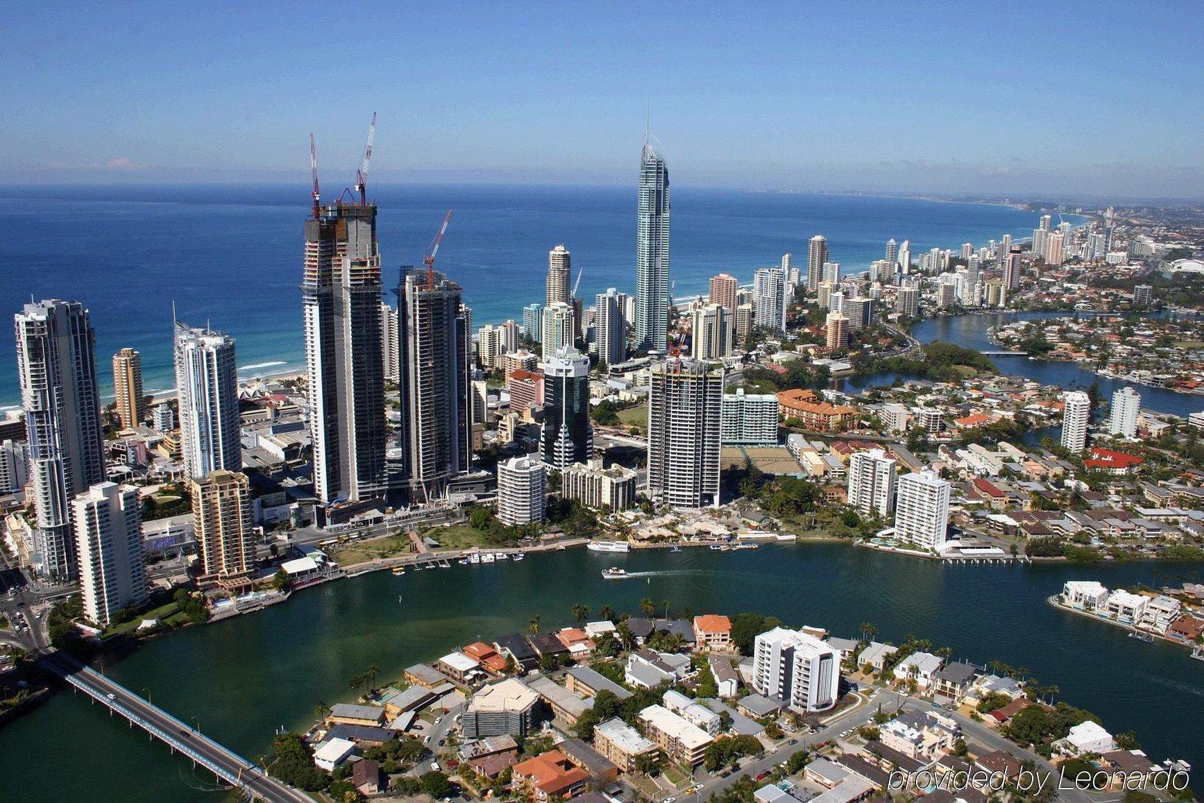 Tiki Hotel Apartments Surfers Paradise Gold Coast Exteriér fotografie